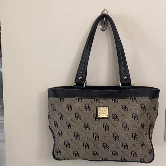 COPY - Vintage Dooney & Bourke Bag - Picture 1 of 6
